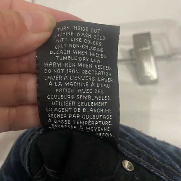 Style & co. Dark wash denim skirt embellishments on the buttons size 6 see pics​ - Picture 5 of 10